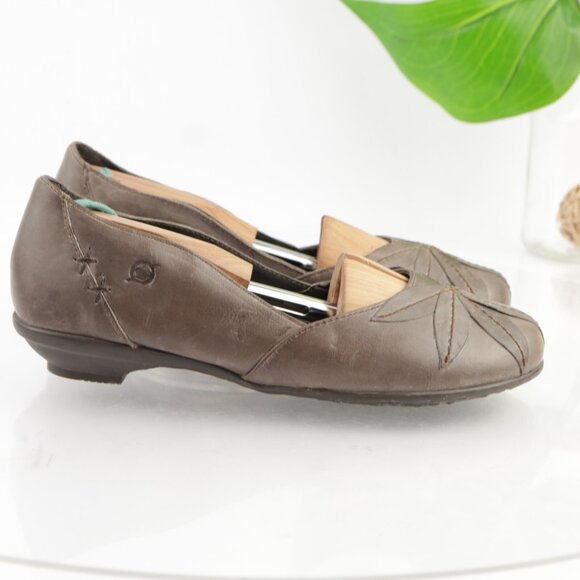 Born Womens Charolette Flats Size 8 Gray Leather Slip On Shoe Flower Embroidered - Picture 12 of 12